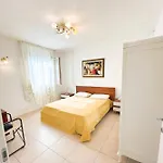 Renzo- Parcheggio E Giardino Privati A Pochi Passi Dal Mare Lejlighed