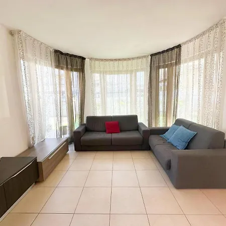 Renzo- Parcheggio E Giardino Privati A Pochi Passi Dal Mare *