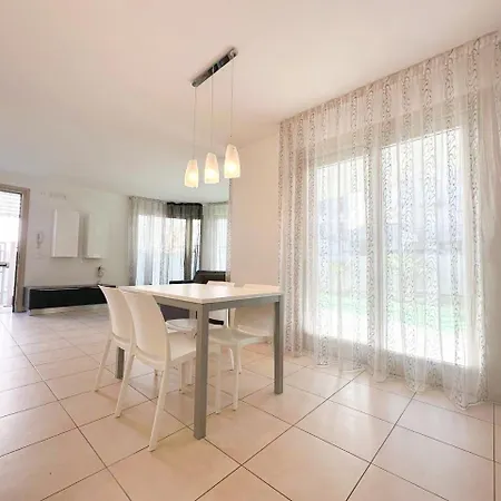 Renzo- Parcheggio E Giardino Privati A Pochi Passi Dal Mare Lejlighed Lido di Jesolo
