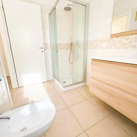 Renzo- Parcheggio E Giardino Privati A Pochi Passi Dal Mare Appartement