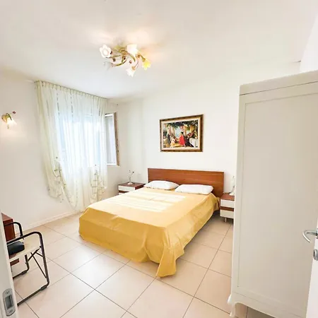 Renzo- Parcheggio E Giardino Privati A Pochi Passi Dal Mare Apartman
