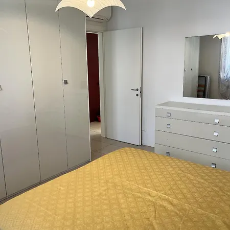 Renzo- Parcheggio E Giardino Privati A Pochi Passi Dal Mare Jesolo